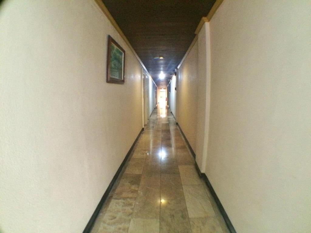 Suzuki Beach Hotel Olongapo Ngoại thất bức ảnh