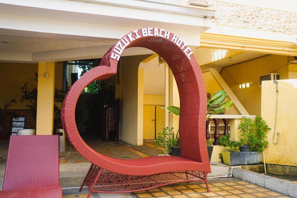 Suzuki Beach Hotel Olongapo Ngoại thất bức ảnh